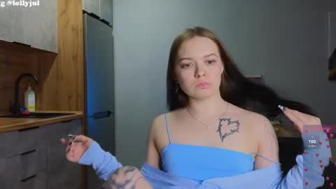 julidropp online show from March 2, 2025, 6:51 pm