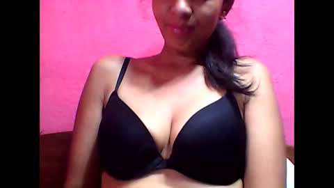 julie0612 online show from February 22, 2025, 6:06 am