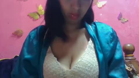 julie0612 online show from September 22, 2025, 7:43 am