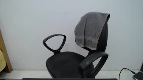 julie9x online show from February 3, 2026, 2:53 am