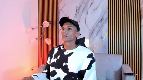 Julien online show from October 3, 2025, 12:02 pm