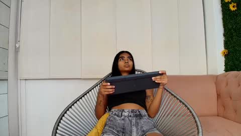 Juli online show from December 29, 2024, 7:32 pm