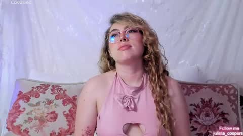 Snapshot of julieta_cooper20 chatting on June 10, 2026, 4:56 am Juli online show from June 10, 2026, 4:56 am