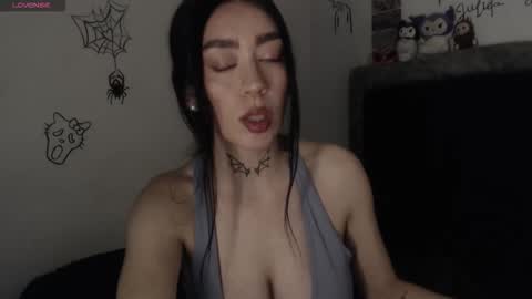 Snapshot of julieta_de_los_angeles chatting on January 16, 2026, 9:41 pm Julieta online show from January 16, 2026, 9:41 pm