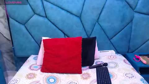 Julieta online show from April 11, 2026, 3:11 am