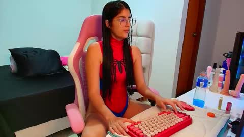julieta_rose19 online show from December 2, 2025, 11:59 am