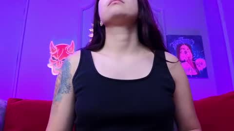 Snapshot of julieta_russell chatting on December 24, 2024, 3:05 pm Julieta online show from December 24, 2024, 3:05 pm