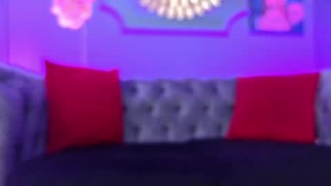 Snapshot of julieta_russell chatting on January 15, 2025, 12:15 pm Julieta online show from January 15, 2025, 12:15 pm