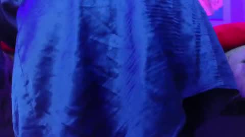 Snapshot of julieta_russell chatting on February 2, 2025, 12:02 pm Julieta online show from February 2, 2025, 12:02 pm
