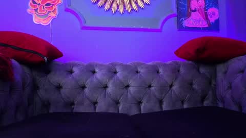 Snapshot of julieta_russell chatting on February 8, 2025, 11:33 am Julieta online show from February 8, 2025, 11:33 am