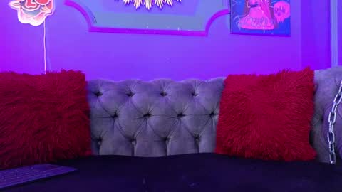 Snapshot of julieta_russell chatting on February 12, 2025, 11:29 am Julieta online show from February 12, 2025, 11:29 am