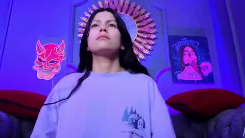 Snapshot of julieta_russell chatting on March 5, 2025, 11:38 am Julieta online show from March 5, 2025, 11:38 am