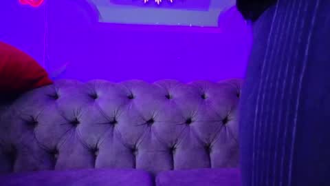 Snapshot of julieta_russell chatting on March 10, 2025, 12:15 pm Julieta online show from March 10, 2025, 12:15 pm
