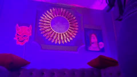 Snapshot of julieta_russell chatting on March 12, 2025, 12:04 pm Julieta online show from March 12, 2025, 12:04 pm