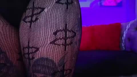 Snapshot of julieta_russell chatting on March 12, 2025, 6:11 pm Julieta online show from March 12, 2025, 6:11 pm