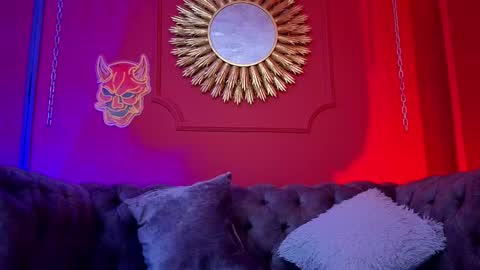 Snapshot of julieta_russell chatting on September 15, 2025, 12:27 pm Julieta online show from September 15, 2025, 12:27 pm