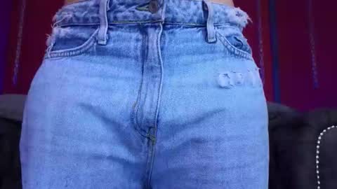  Julieta  online show from March 13, 2026, 12:01 pm