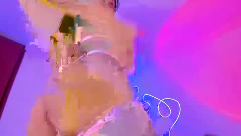 julietabomgv online show from February 21, 2025, 10:15 pm