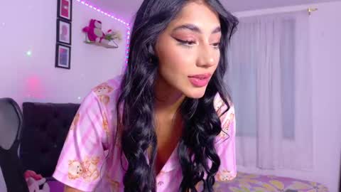 Julieta online show from September 29, 2025, 2:33 pm