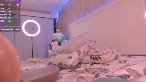 Julieta Vargas online show from January 5, 2025, 4:16 pm