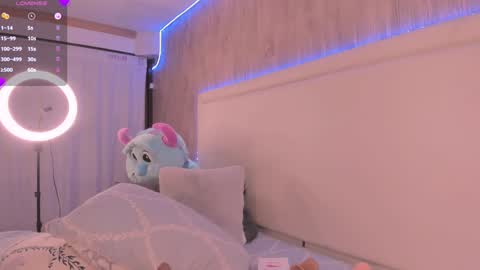 Julieta Vargas online show from January 29, 2025, 2:10 pm