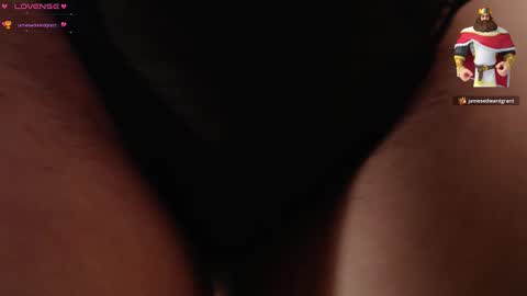 Julieta online show from December 5, 2025, 2:36 pm