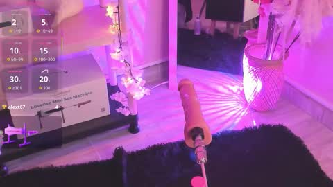 Snapshot of juliethmosss chatting on February 12, 2026, 10:27 pm Julieth online show from February 12, 2026, 10:27 pm