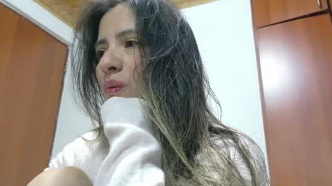 Julietta Jackson online show from April 21, 2026, 11:51 pm