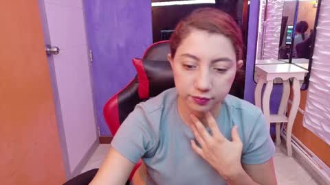 julietta max  online show from April 14, 2026, 2:01 pm