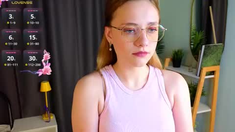 Mia online show from November 24, 2025, 3:06 am