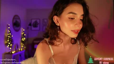 Snapshot of juliette_dee chatting on December 24, 2024, 1:16 am Juliette Dee online show from December 24, 2024, 1:16 am