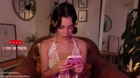 Snapshot of juliette_dee chatting on January 16, 2025, 10:02 pm Juliette Dee online show from January 16, 2025, 10:02 pm