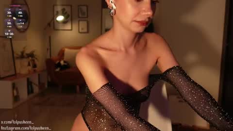 Snapshot of juliette_dee chatting on March 7, 2025, 10:54 pm Juliette Dee online show from March 7, 2025, 10:54 pm