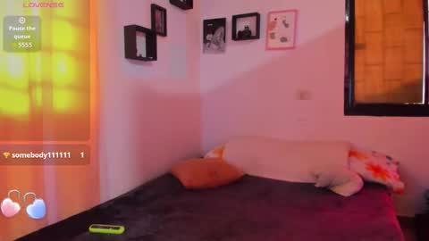 juliette online show from September 9, 2025, 5:45 pm