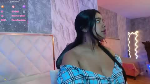 Snapshot of juliieta_tay chatting on June 6, 2026, 3:11 am juliieta_tay online show from June 6, 2026, 3:11 am