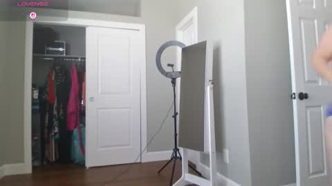 Snapshot of julimonroe chatting on February 4, 2026, 8:25 pm Juli Monroe online show from February 4, 2026, 8:25 pm