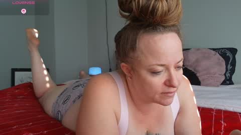 Snapshot of julimonroe chatting on April 2, 2026, 2:15 pm Juli Monroe online show from April 2, 2026, 2:15 pm