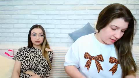 Snapshot of jullymood chatting on February 20, 2026, 12:05 pm DoubleCherry online show from February 20, 2026, 12:05 pm