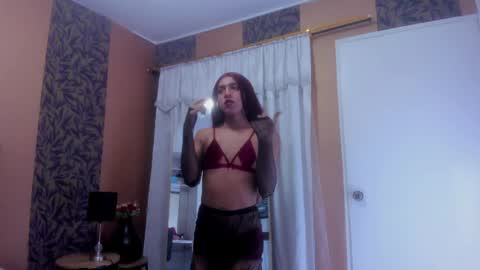 Snapshot of july_quinzel chatting on April 27, 2026, 3:04 am july_quinzel online show from April 27, 2026, 3:04 am
