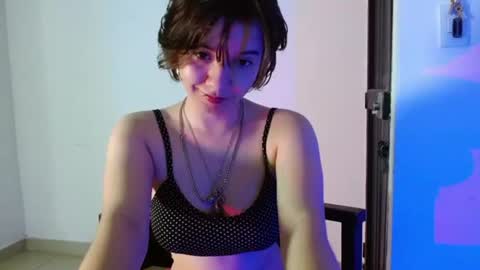 Cherry  Julz Independiente online show from July 10, 2026, 6:17 am