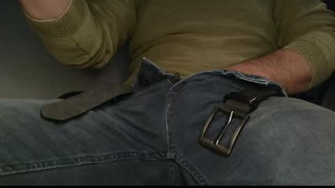 Gregor online show from April 6, 2026, 6:31 pm