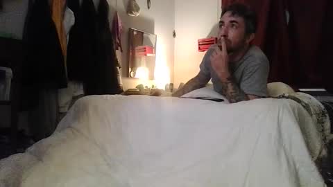 juneswallows online show from November 30, 2025, 9:35 am