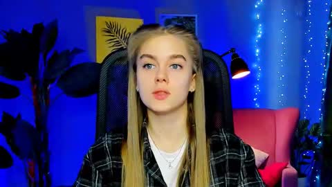 Snapshot of junewoods chatting on January 14, 2026, 8:31 am junewoods online show from January 14, 2026, 8:31 am