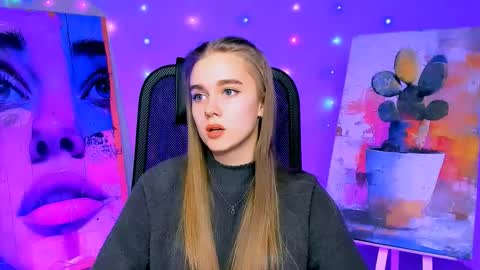 junewoods online show from February 13, 2026, 12:23 pm