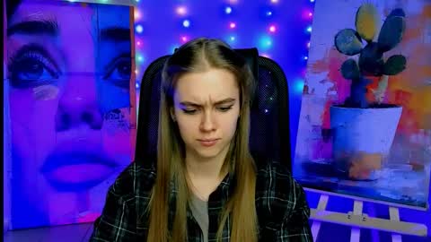 junewoods online show from March 2, 2026, 1:29 pm