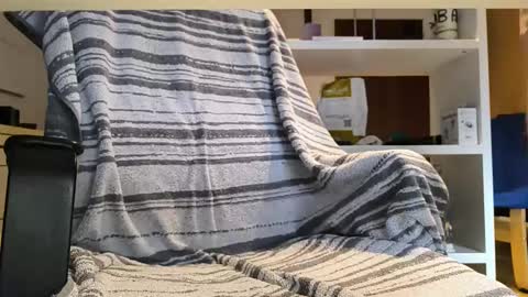 jungfrau19_ online show from December 14, 2025, 12:32 pm