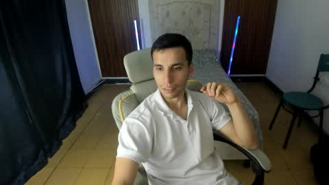 Junior Caicer online show from January 13, 2026, 1:55 am