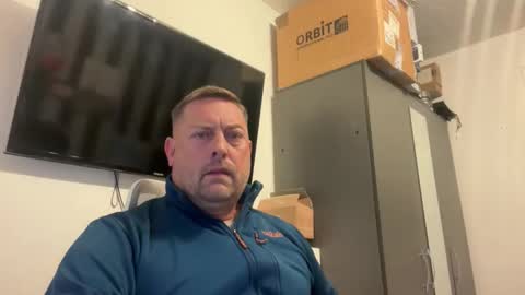 Junky online show from October 24, 2025, 2:35 pm