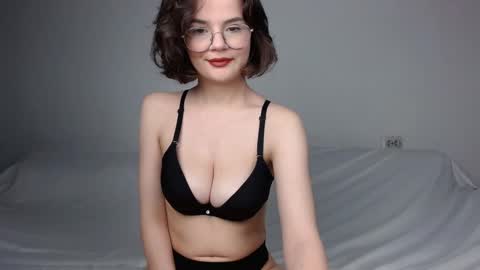 JunneWers online show from January 24, 2025, 5:53 pm