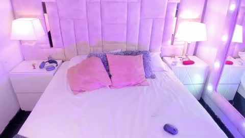 Snapshot of junosomnum chatting on February 8, 2025, 1:00 am junosomnum online show from February 8, 2025, 1:00 am